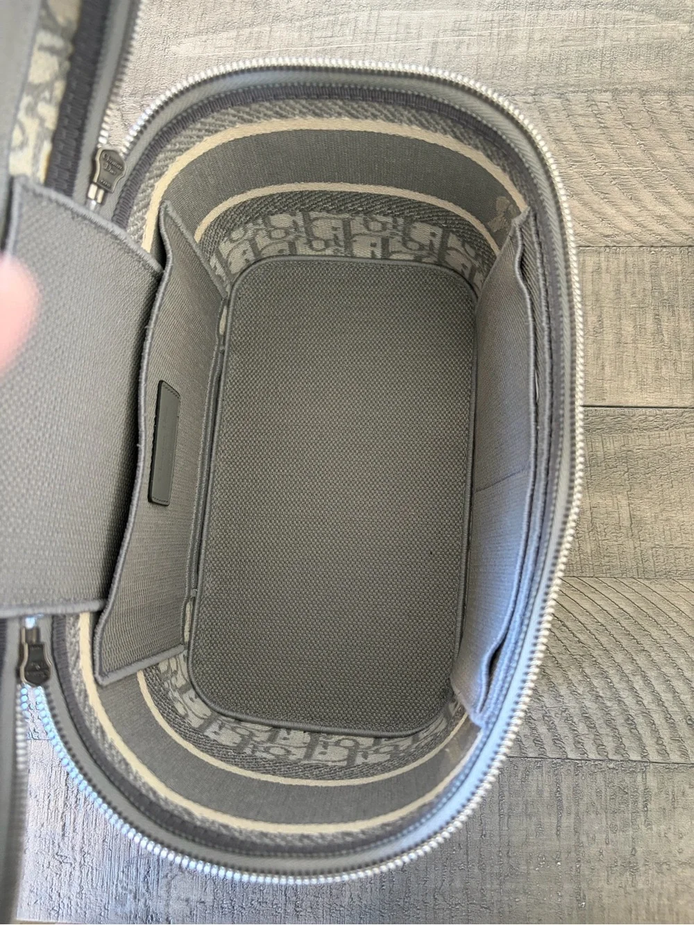 Dior Light Gray Dior Oblique Vanity Case - Picture 12 of 16
